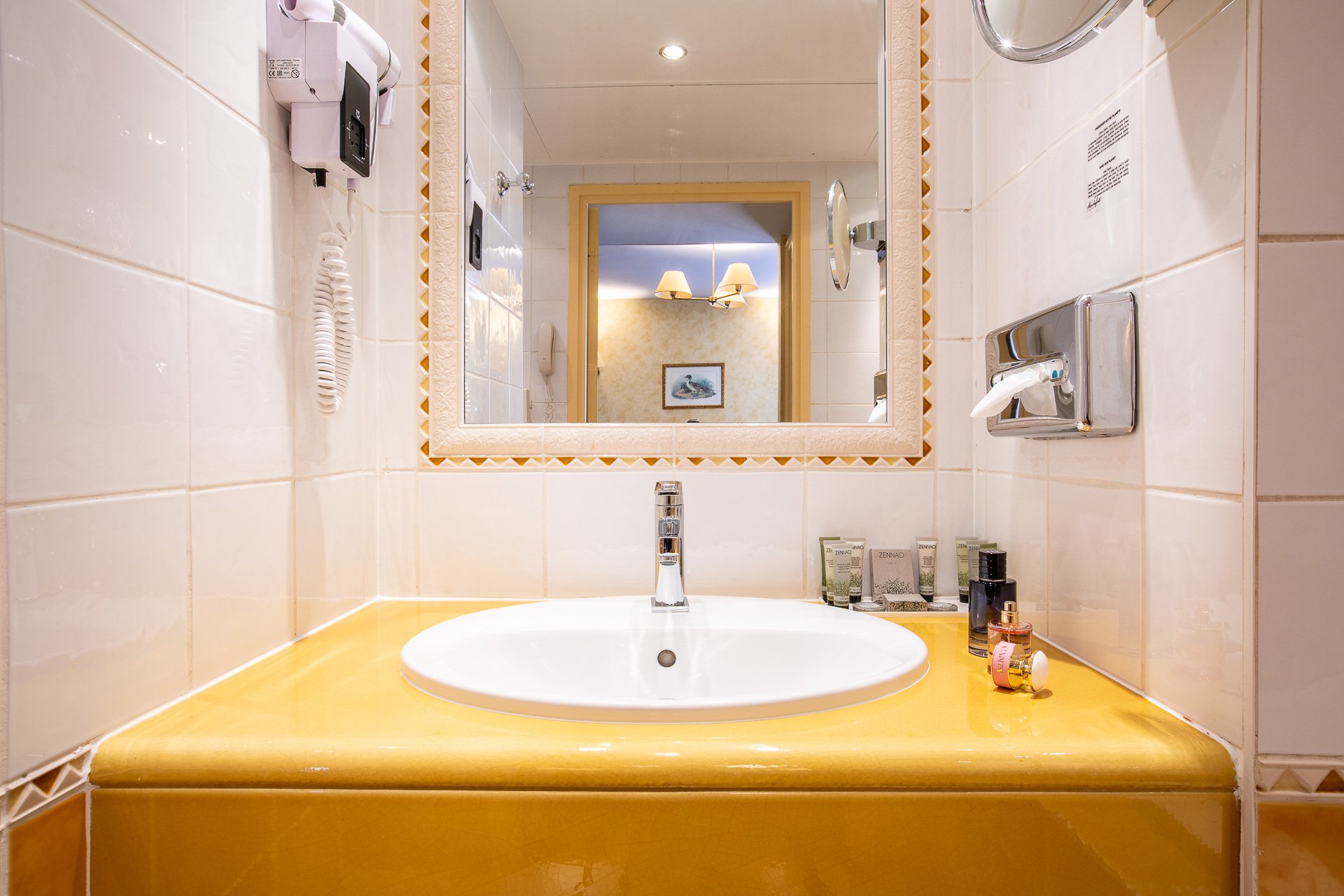 Villa Beaumarchais - Double or Twin Standard Room - Bathroom